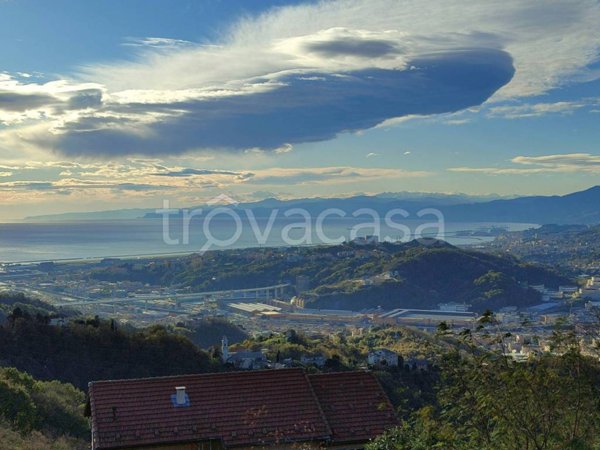 appartamento in vendita a Genova in zona Rivarolo