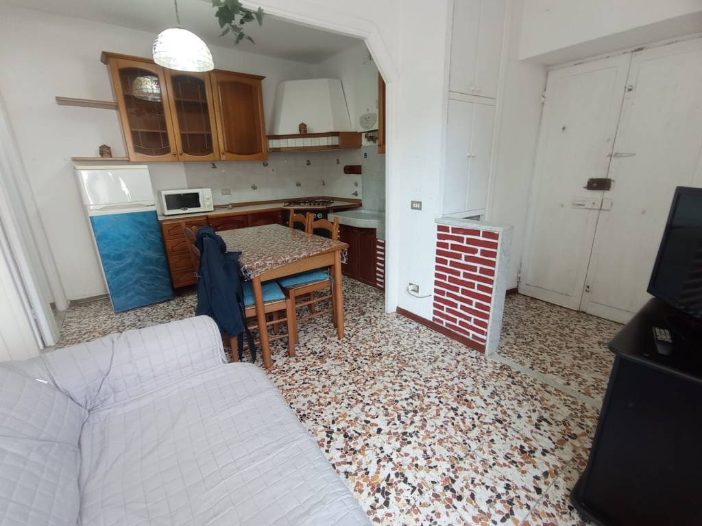 appartamento in vendita a Genova in zona Pegli