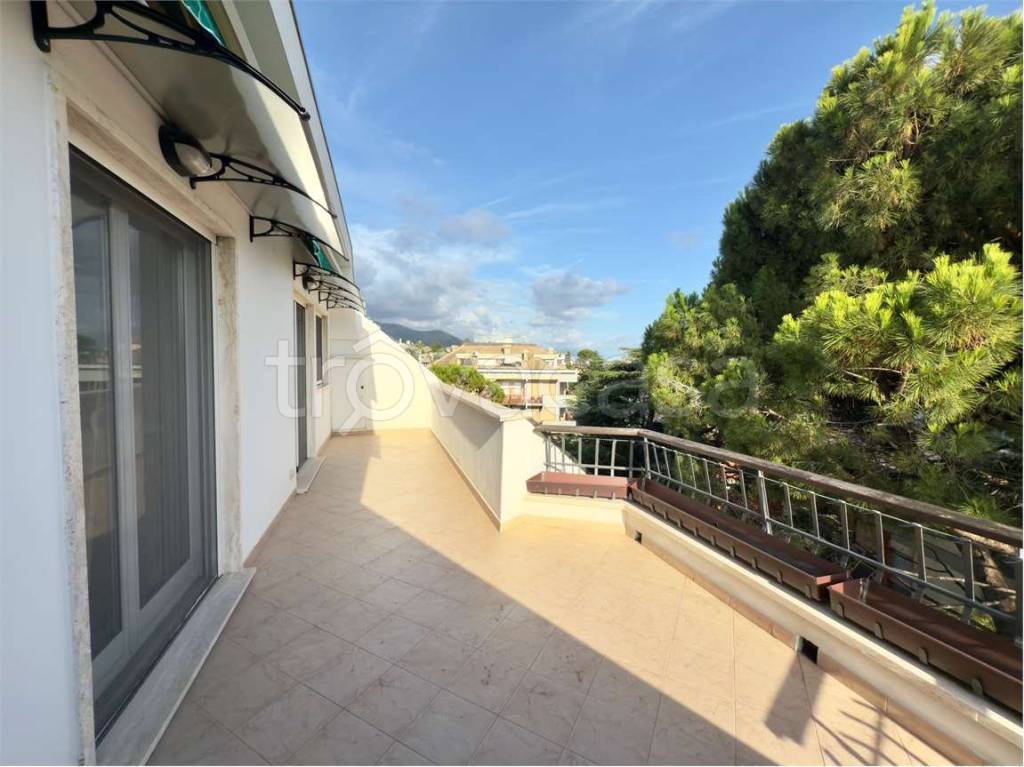 appartamento in vendita a Genova in zona Albaro