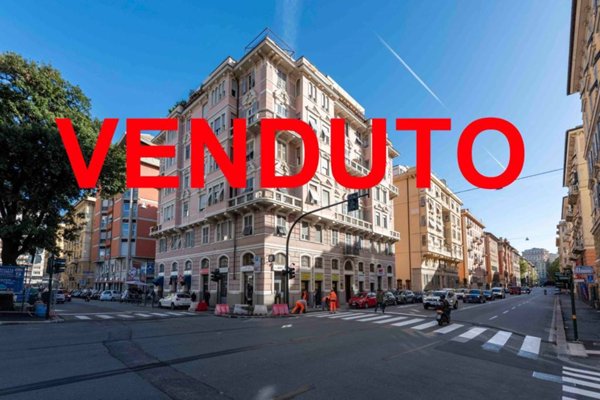appartamento in vendita a Genova in zona Foce