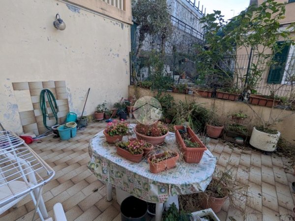 appartamento in vendita a Genova in zona Certosa