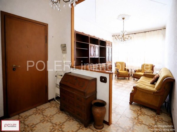 appartamento in vendita a Genova in zona Lagaccio / Granarolo