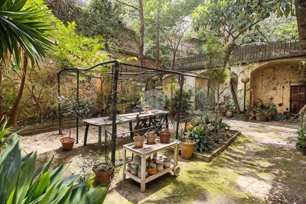 appartamento in vendita a Genova in zona Castelletto