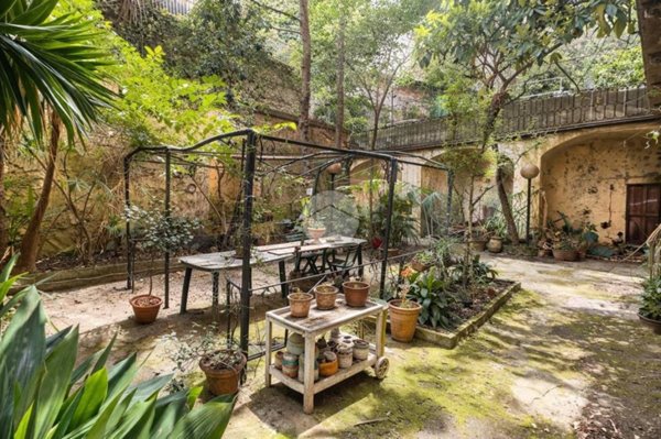 appartamento in vendita a Genova in zona Castelletto