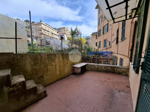 appartamento in vendita a Genova in zona Certosa