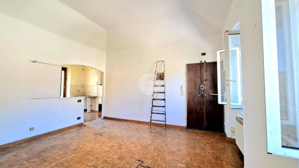 appartamento in vendita a Genova in zona Palmaro / Pra'