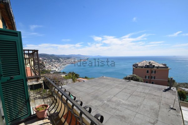 appartamento in vendita a Genova in zona Crevari