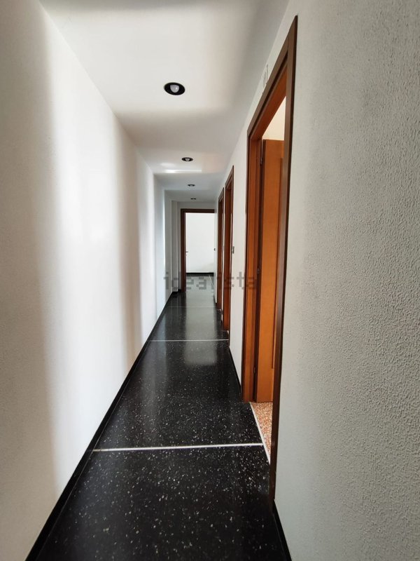 appartamento in vendita a Genova in zona Molassana