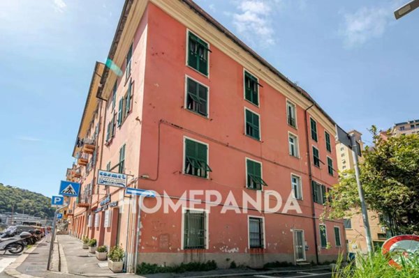 appartamento in vendita a Genova in zona Molassana