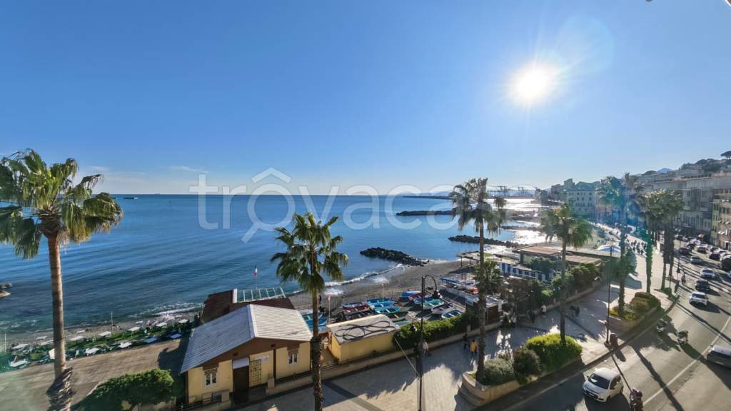 appartamento in vendita a Genova in zona Pegli