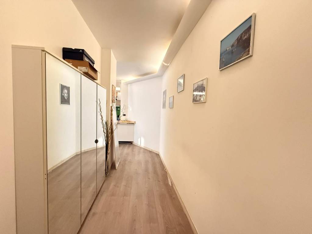 appartamento in vendita a Genova in zona Pegli