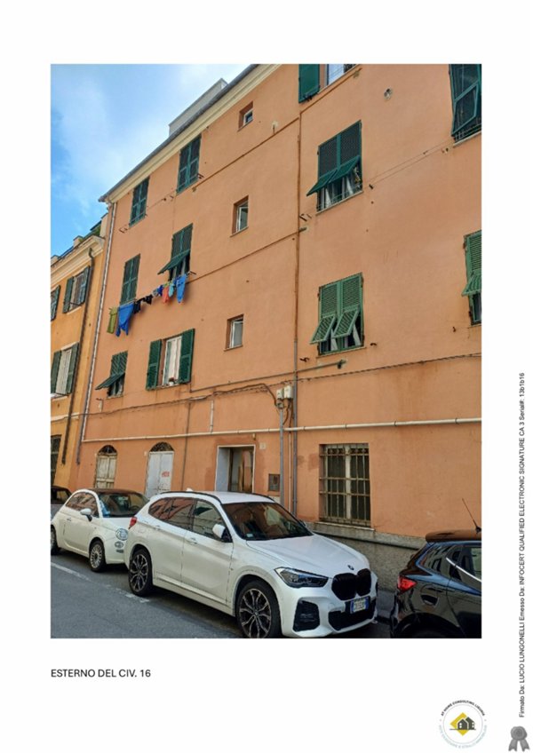 appartamento in vendita a Genova in zona Sestri Ponente