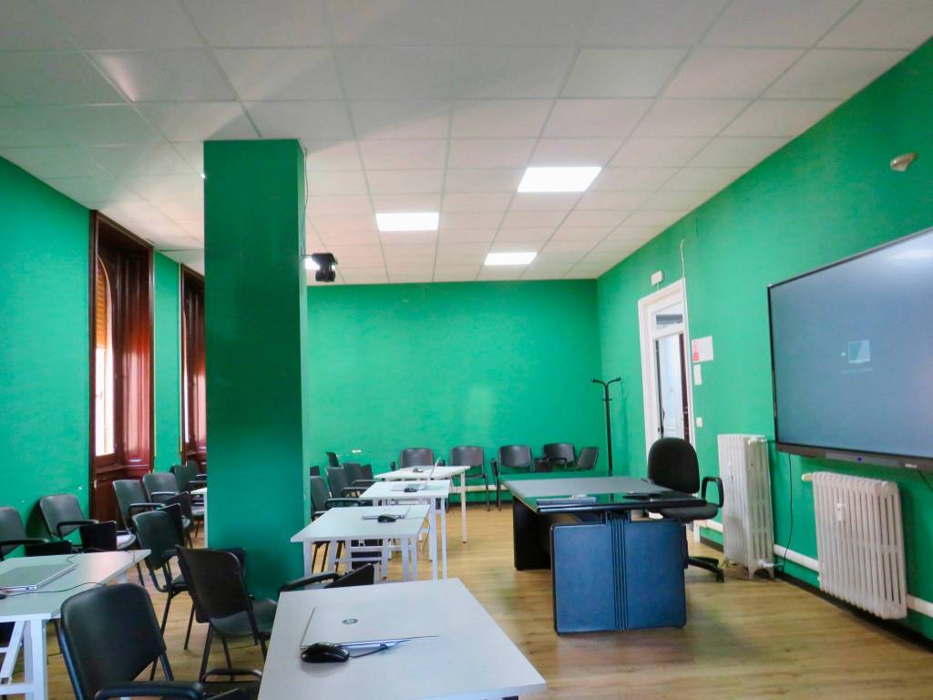 ufficio in vendita a Genova in zona San Vincenzo