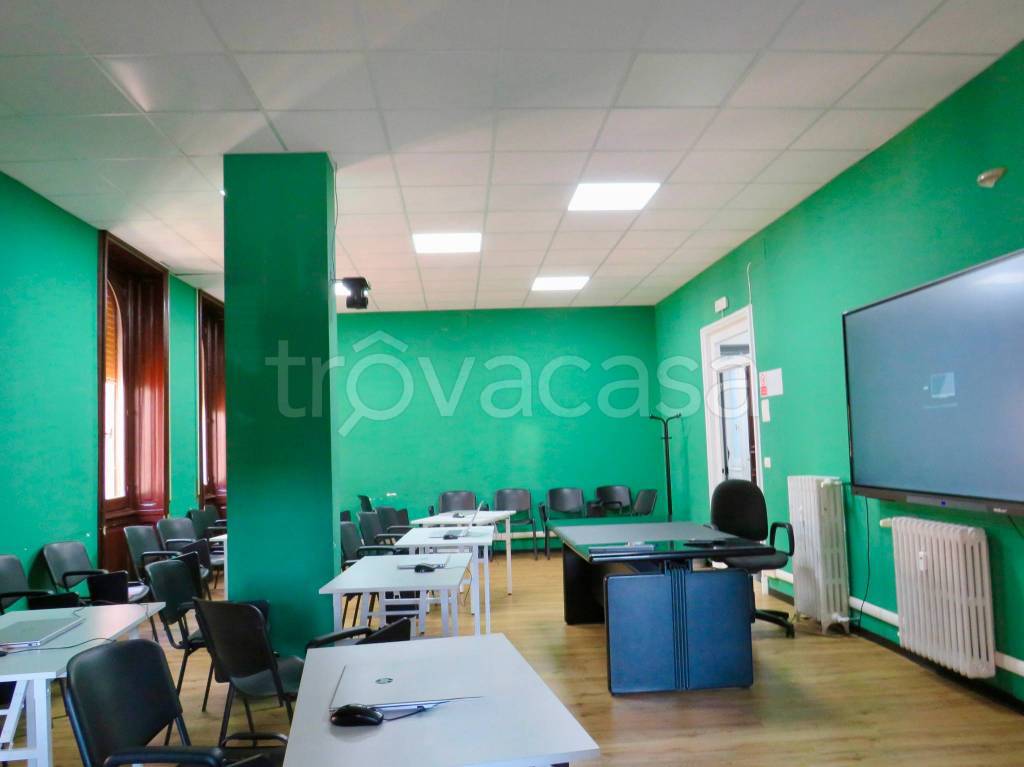 ufficio in vendita a Genova in zona San Vincenzo
