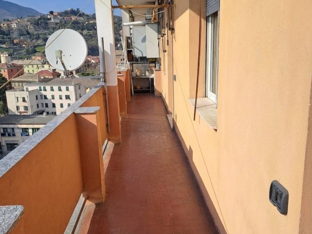 appartamento in vendita a Genova in zona Rivarolo