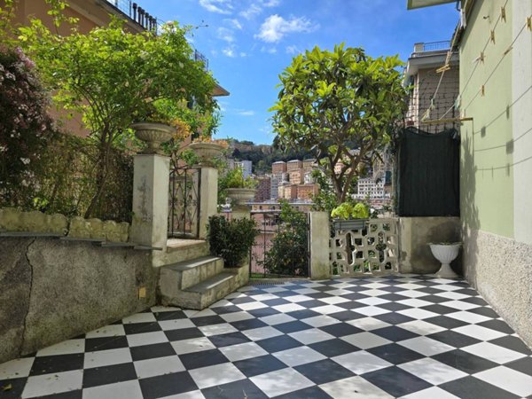 appartamento in vendita a Genova in zona Marassi