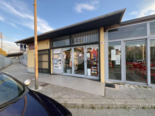 negozio in vendita a Genova in zona Palmaro / Pra'