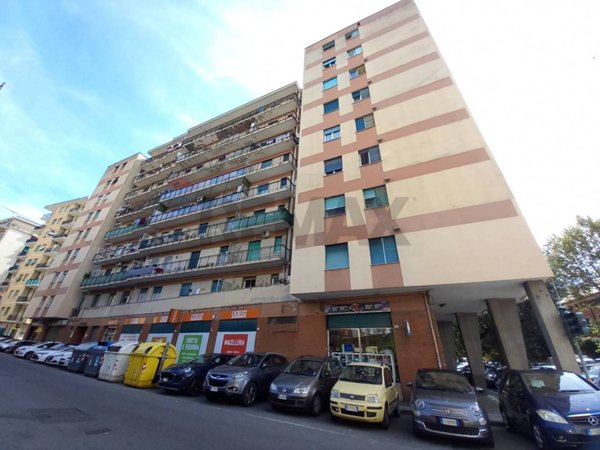 appartamento in vendita a Genova in zona Sestri Ponente