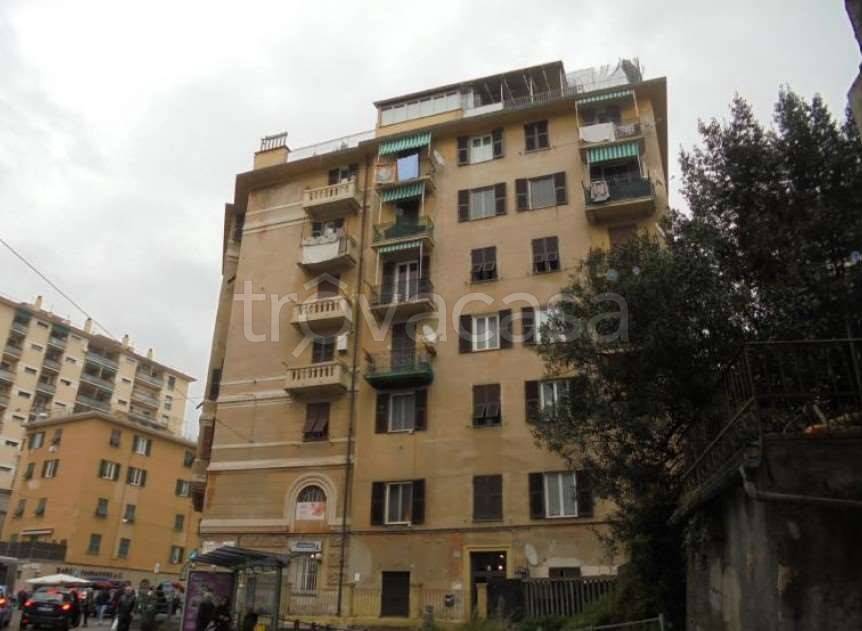 appartamento in vendita a Genova in zona Marassi