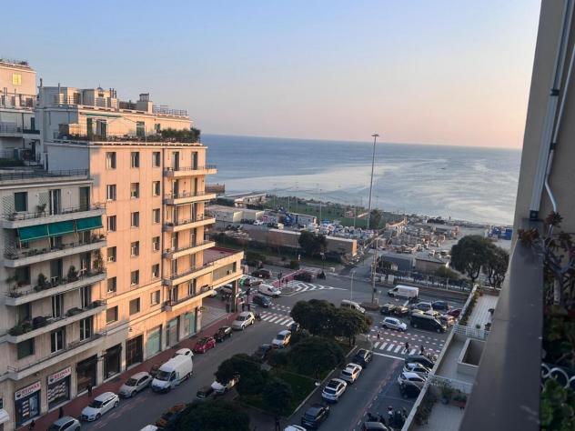 appartamento in vendita a Genova in zona Foce