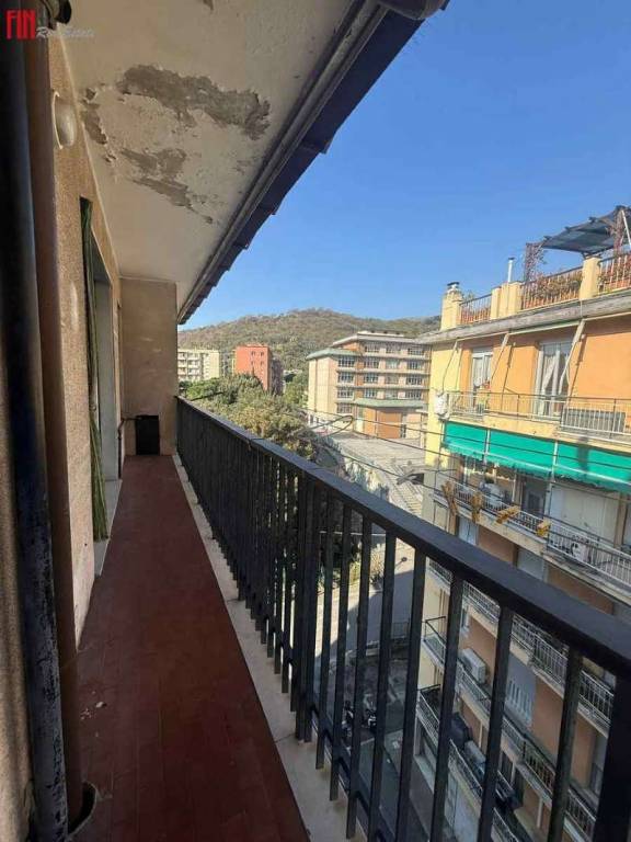 appartamento in vendita a Genova in zona Molassana