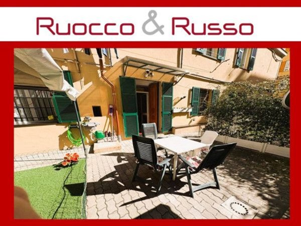 appartamento in vendita a Genova in zona Foce