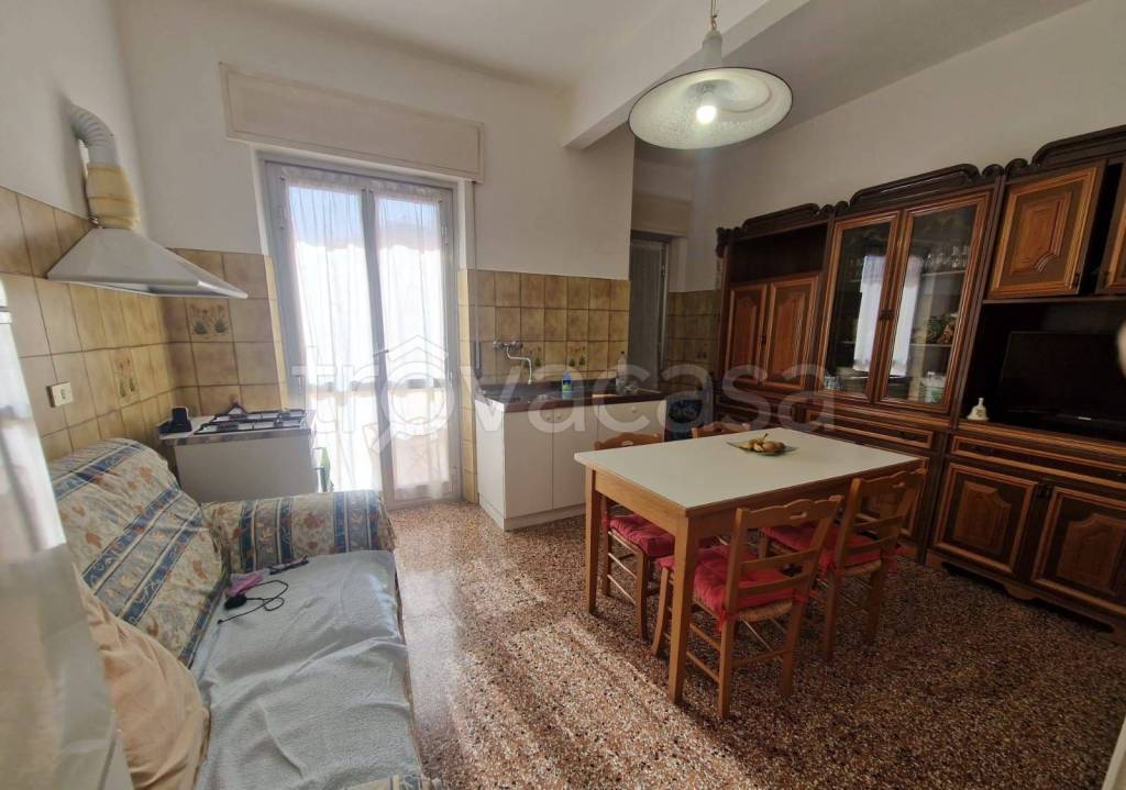 appartamento in vendita a Genova in zona Palmaro / Pra'