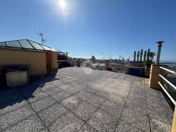 appartamento in vendita a Genova in zona Sestri Ponente