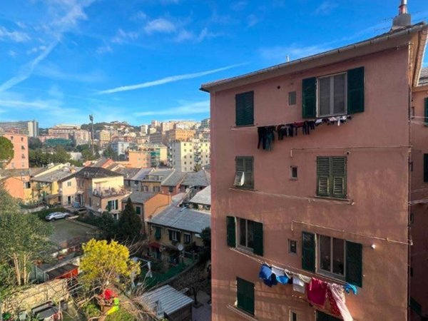 appartamento in vendita a Genova in zona Sturla