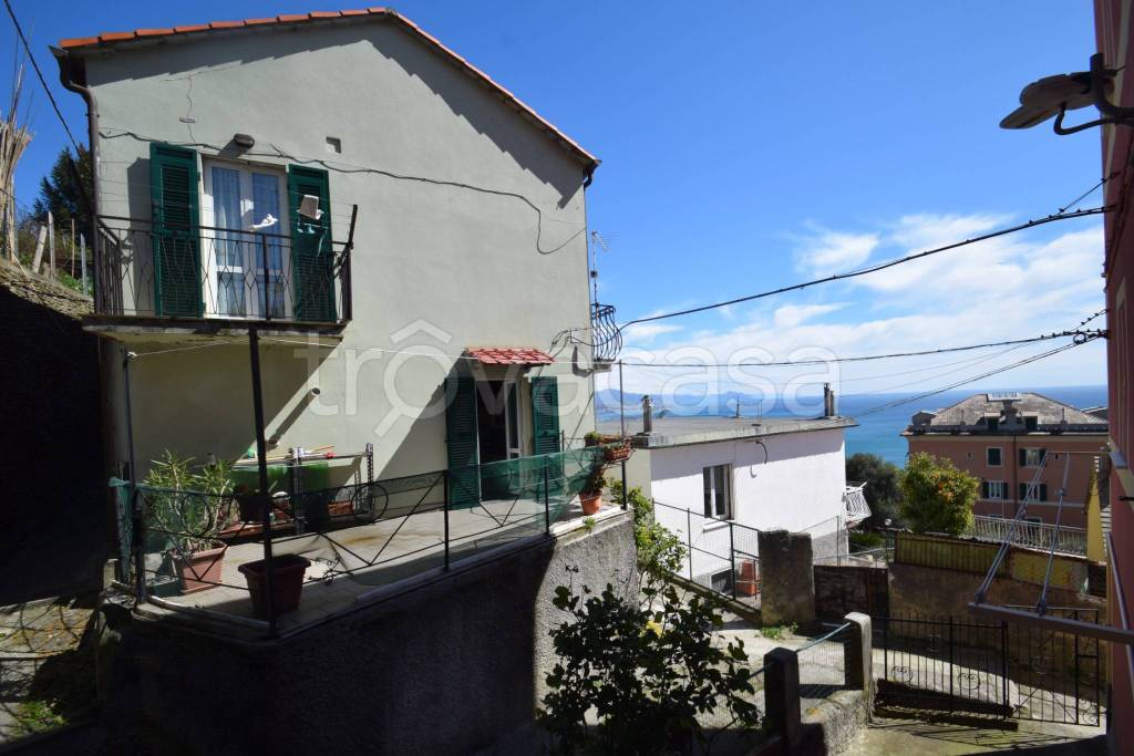 casa indipendente in vendita a Genova in zona Crevari