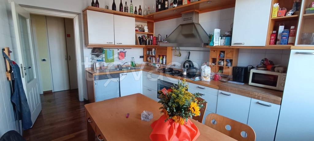 appartamento in vendita a Genova in zona Foce