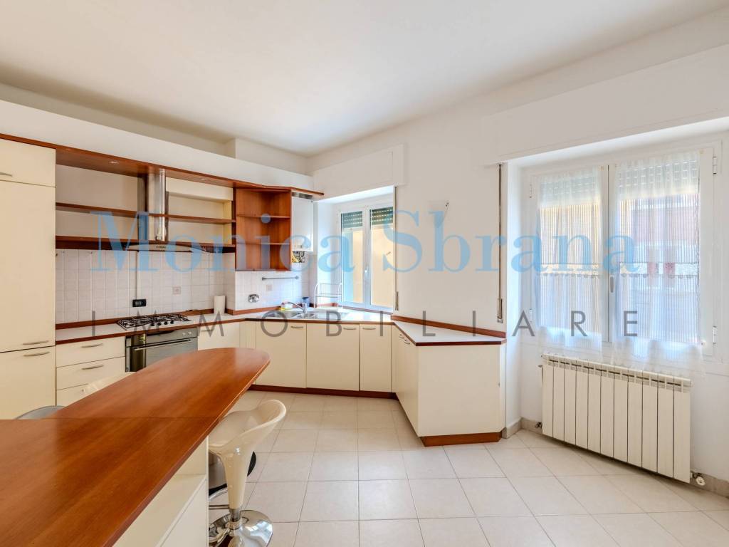 appartamento in vendita a Genova in zona Lagaccio / Granarolo