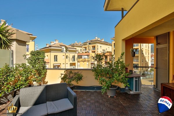appartamento in vendita a Genova in zona Sestri Ponente