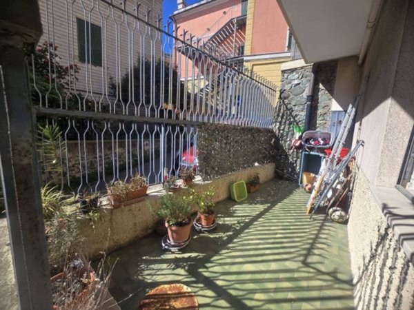 appartamento in vendita a Genova in zona Sestri Ponente