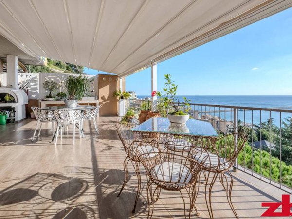 appartamento in vendita a Genova in zona Pegli