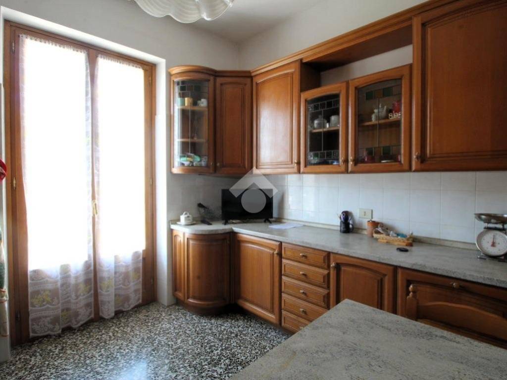 appartamento in vendita a Genova in zona Molassana