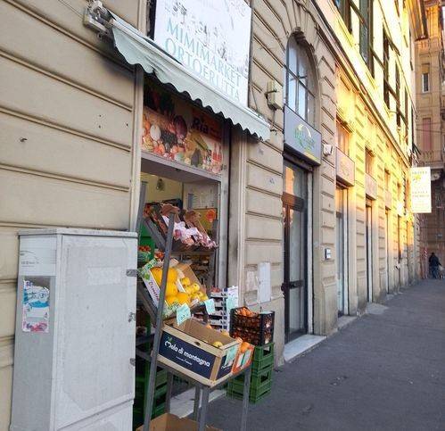 negozio in vendita a Genova in zona Sampierdarena