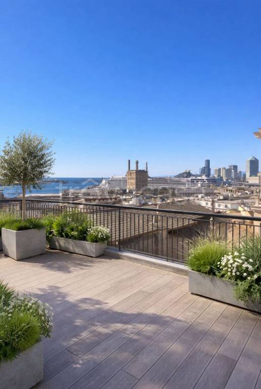 appartamento in vendita a Genova in zona Sottoripa / Maddalena / Molo