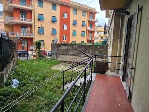 appartamento in vendita a Genova in zona Certosa
