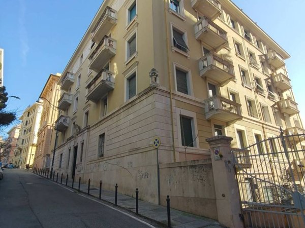 appartamento in vendita a Genova in zona Centro Storico