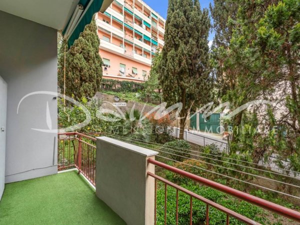 appartamento in vendita a Genova in zona Sturla