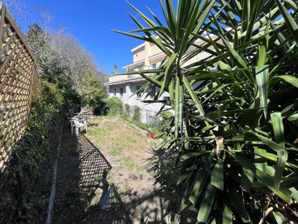 appartamento in vendita a Genova in zona DiNegro