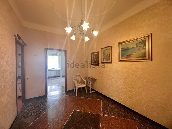appartamento in vendita a Genova in zona Quezzi