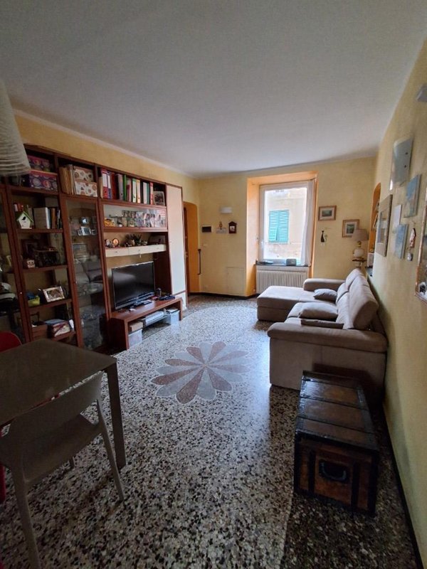 appartamento in vendita a Genova in zona Marassi