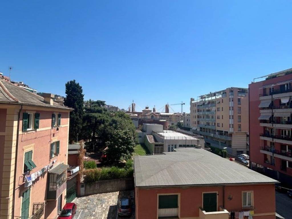 appartamento in vendita a Genova in zona Staglieno