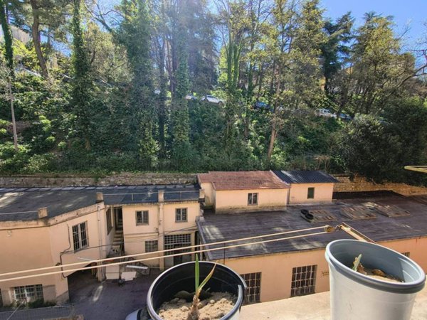 appartamento in vendita a Genova in zona Marassi