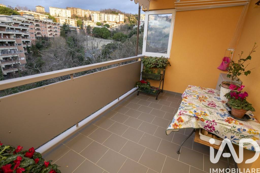 appartamento in vendita a Genova in zona Castelletto