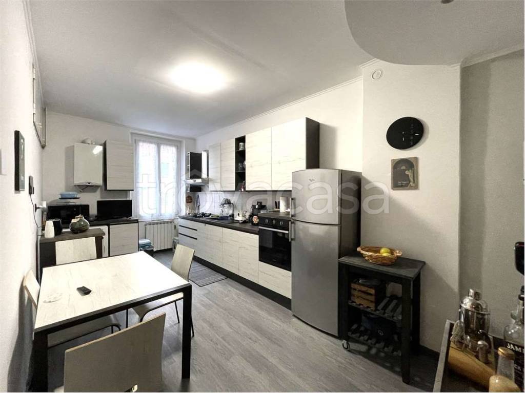 appartamento in vendita a Genova in zona Molassana