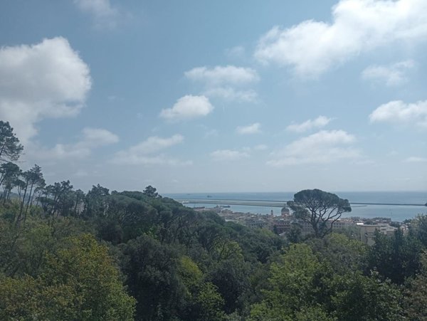 appartamento in vendita a Genova in zona Pegli