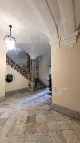 ufficio in vendita a Genova in zona Sottoripa / Maddalena / Molo